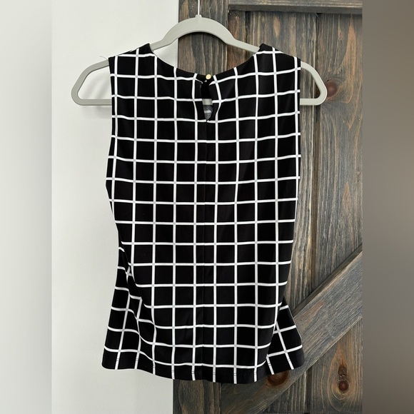 CALVIN Klein Blouse Sleeveless Pleated Neckling Round Neck Black White Small - Picture 2 of 3